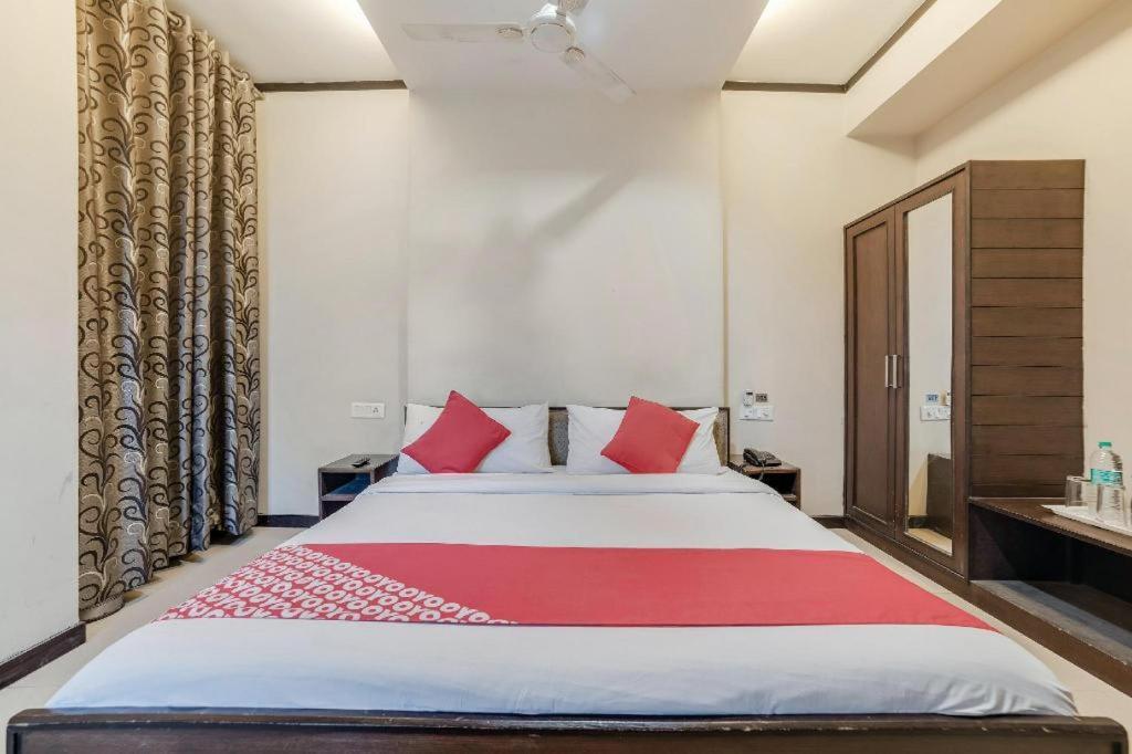 Hotel The Wind Cross Kālka Exterior foto